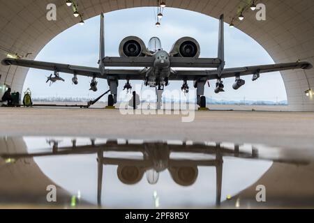 February 10, 2023 - Osan Air Base, Gyeonggido [Kyonggi-do], South Korea - A U.S. Air Force A-10C Thunderbolt II from the 25th Fighter Squadron receives a hot-pit refuel at Osan Air Base, South Korea, Feb. 9, 2023. To support Osan ABs high operational-tempo mission, the fuels service center operates 24 hours a day with members standing by for emergency refueling or maintenance support. (photo by Staff Sgt. Tristan Truesdell) Credit: U.S. Air Force/ZUMA Press Wire Service/ZUMAPRESS.com/Alamy Live News Stock Photo