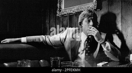 did gerald ford smoke cigarettes How did Ford make it to the age of 93 while pipe smoking daily :  r/Presidents
