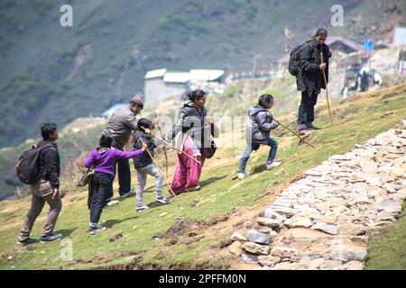 Rudarprayag, Uttarakhand, India, May 18 2014, Pilgrims going to Kedarnath temple after disaster. Kedarnath is one of the Char Dham in Uttarakhand and Stock Photo