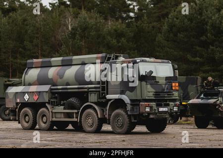 Grinding Angle, Deutschland. 16th Mar, 2023. Bundeswehr truck, photographed as part of a capability show at the Bundeswehr armed forces base in Mahlwinkel, March 16, 2023. Credit: dpa/Alamy Live News Stock Photo