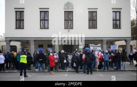 Family and supporters are seen rallying in front of the Swedish embassy in Warsaw, Poland on 17 March, 2023. Mariusz Dworakowski, a 47 year old Polish man arrested in December 2021 by Sweidsh police is currently serving time in jail in Sweden. Family membes say Mariusz was in the wrong place at the wrong time and was forced to remain lying on the street in freezing cold temperatures after suffering physical abuse by police. His family is demanding financial compensation for permanent injuries suffered during the arrest. Swedish authorities deny any wrongdoing by police and say the Mariusz will Stock Photo