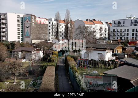 Berlin, Germany. 18th Mar, 2023. View over allotment gardens in the allotment garden area Wiesengrund near Bornholmer Brücke. Credit: Carsten Koall/dpa/Alamy Live News Stock Photo