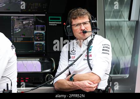 COLE Simon (gbr), Chief Engineer Trackside at Mercedes AMG F1 Team ...