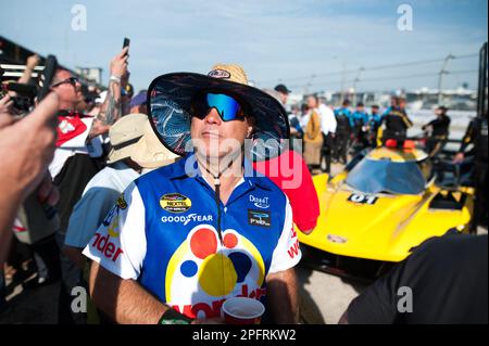 Spectator during the Mobil 1 Twelve Hours of Sebring 2023, 2nd round of the 2023 IMSA SportsCar Championship, from March 15 to 18, 2023 on the Sebring International Raceway in Sebring, Florida, USA - Photo Jan-Patrick Wagner/DPPI Credit: DPPI Media/Alamy Live News Stock Photo
