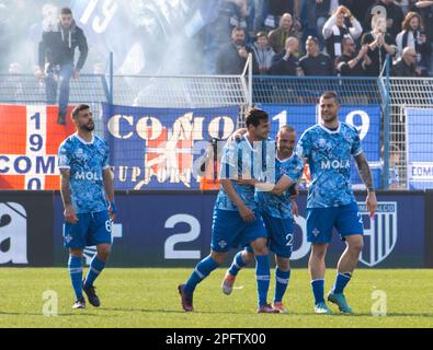 Como, Italy. 18th Mar, 2023. Captains Cesc Fabregas(Como) and Gianluigi  Buffon(Parma) during Como 1907 vs Parma Calcio, Italian soccer Serie B  match in Como, Italy, March 18 2023 Credit: Independent Photo Agency/Alamy