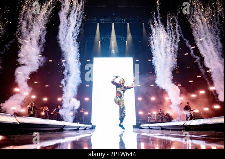 Manchester, UK. 18th March 2023. Tom Grennan performs at AO Arena,  Manchester. 2023-03-18. Credit:  Gary Mather/Alamy Live News Stock Photo