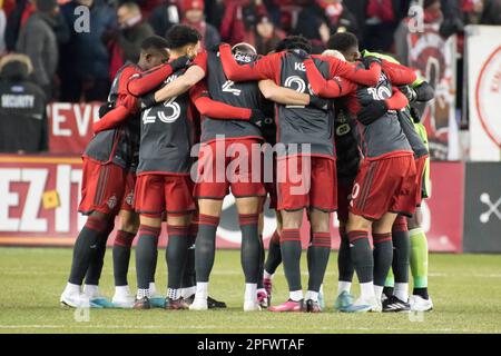 Toronto, Ontario, Canada. 18th Mar, 2023. Toronto FC players huddle before the MLS game between Toronto FC and Inter Miami CF at BMO field in Toronto. The game ended 2-0 (Credit Image: © Angel Marchini/ZUMA Press Wire) EDITORIAL USAGE ONLY! Not for Commercial USAGE! Stock Photo