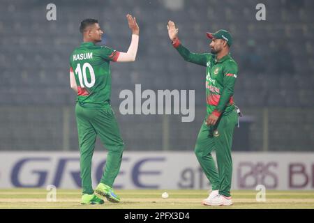 Nasum Ahmed celebrates one of his three wickets along his teammate during the  Bangladesh- Ireland 1st ODI match at Sylhet International Cricket Stadi Stock Photo