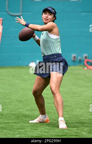 Miami Gardens, FL, USA. 19th Oct, 2018. The Miami Dolphins Cheerleaders  Swimsuit Fashion Show and Calendar Unveiling at Hard Rock Stadium in Miami  Gardens, Florida People: Miami Dolphins Cheerleader Zahra Credit: Hoo