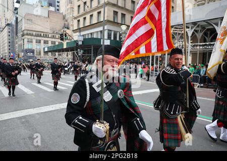 The Roisin Dubh Irish Pipe Band from East Islip, New York marches in ...