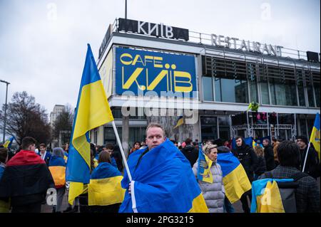 24.02.2023, Berlin, Germany, Europe - On the anniversary of Russia's start of the war in the Ukraine several thousand protesters take part at a rally. Stock Photo