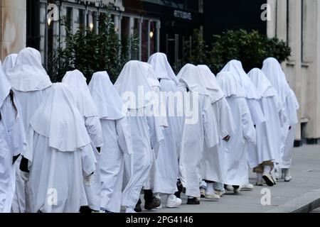 London, UK. 20th March, 2023. The Druid Order marks the Spring - or Vernal Equinox, where the length or day and night are equal. Participants celebrating the first day of spring, performed rituals in a ceremony close to the Tower of London. Credit: Eleventh Hour Photography/Alamy Live News Stock Photo