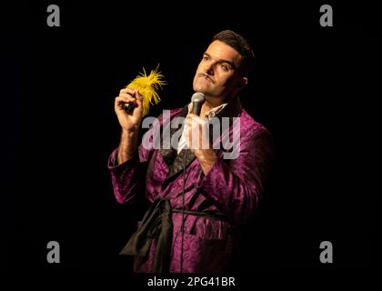 Troy Hawke, The Greeter's Guild, Stand Up Comedian, Sigmund Troy'd UK Tour, Southend-on-Sea, Essex © Clarissa Debenham / Alamy Stock Photo