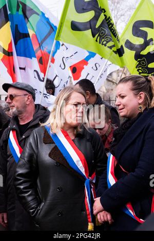 The deputies of France Insoumise including Mathilde Panot. The Human ...