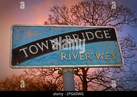 Town Bridge, River Wey sign, Bridge Street, Godalming, Waverley Borough Council, Surrey, England, UK, GU7 1HP Stock Photo