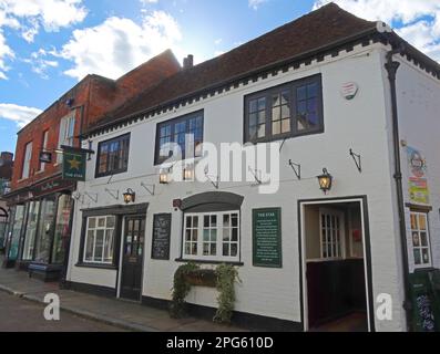 The Star Inn (CAMRA award winning) pub in Church Street, Godalming, Waverley, Surrey, England, UK, GU7 1EL Stock Photo