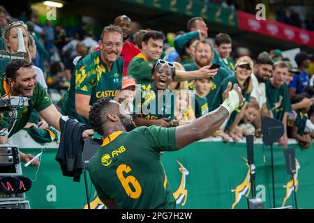 Springbok Captain Siya Kolisi taking selfies with the crowd after beating the All Blacks. 6 August 2022.  Springbok Rugby test at Mbombela Stadium, Ne Stock Photo