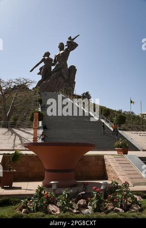 Nicolas Remene / Le Pictorium -  Dakar, Senegal -  10/3/2017  -  Senegal / Dakar / Dakar  -  The Monument of the African Renaissance, the work of sculptor Virgil Magherusan, was inaugurated on 3 April 2010 in Dakar, the Senegalese capital. It depicts a couple and their child, standing up to the sky. Stock Photo