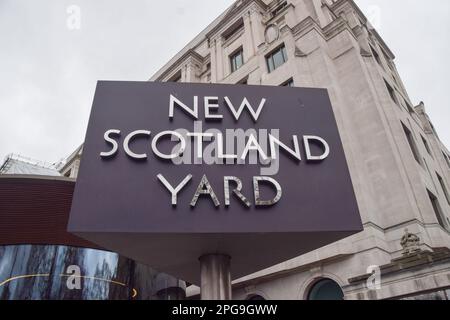 London, UK. 21st March 2023. New Scotland Yard sign at the Metropolitan Police headquarters. Stock Photo