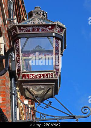 The Kings Arms and Royal Hotel, historic signs and light fittings, 22-25, High Street, Godalming, Surrey, England, UK, GU7 1EB Stock Photo