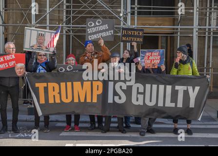 NEW YORK, N.Y. – March 21, 2023: Demonstrators rally near the Manhattan District Attorney’s Office. Stock Photo