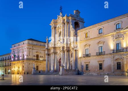 Syracuse Cathedral in Pizza Duomo on the island of Ortigia in Sicily Stock Photo