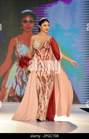 Colombo, Sri Lanka. 21st Mar, 2023. A model presents a creation during a wedding show in Colombo, Sri Lanka, on March 21, 2023. Credit: Gayan Sameera/Xinhua/Alamy Live News Stock Photo