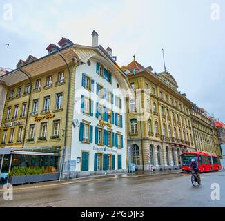 BERN, SWITZERLAND - MARCH 31, 2022: Bundesplatz, the central medieval square in Altstadt, on March 31 in Bern, Switzerland Stock Photo