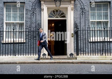 London, UK. 22nd Mar, 2023. Rishi Sunak Prime Minister leaves No10 heading to Parliament for his weekly Prime Ministers Questions Credit: MARTIN DALTON/Alamy Live News Stock Photo