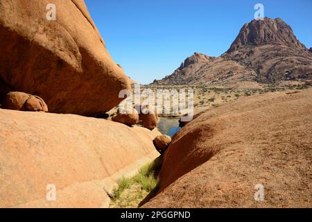 Rock basin, granite rocks, Spitzkoppe, Erongo, Damaraland, Namibia Stock Photo