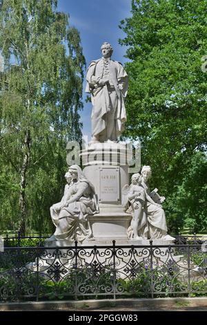 Monument, Johann Wolfgang von Goethe, Tiergarten, Mitte, Berlin, Germany Stock Photo