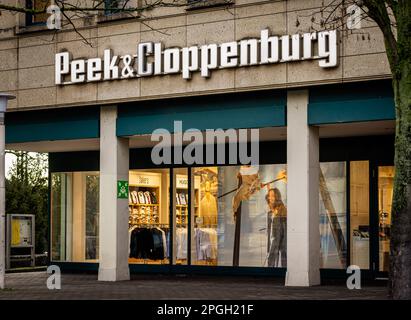 Koblenz, Germany, 21th, Mar 2023: Shop window, Peek & Cloppenburg fashion store, Hohenfelder Strasse. Stock Photo