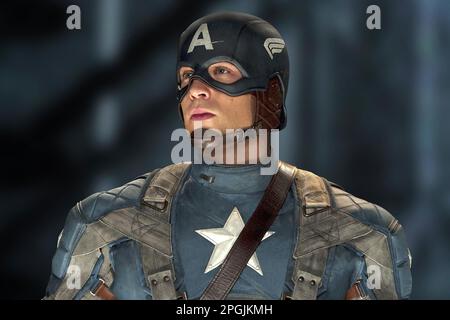 Captain America Chris Evans Stock Photo - Alamy