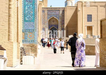 Samarkand Uzbekistan visitors at the Shahi Zinda ( Shah i Zinda ) ancient tomb and mausoleum complex in August 2022 Stock Photo