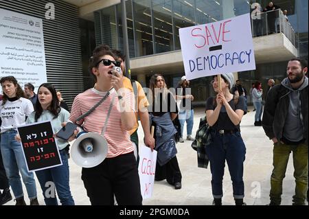Jerusalem, Israel. 23rd Mar, 2023. Israelis protest for democracy and against Prime Minister Benjamin Netanyahu's judicial reforms on Thursday, in Jerusalem, March 23, 2023. Photo by Debbie Hill/ Credit: UPI/Alamy Live News Stock Photo
