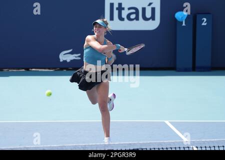 Miami Gardens, Florida, USA. 22nd Mar, 2023. March, 23 - Miami Gardens:Paula Badosa of Spain plays Laura Siegemund of Germany during the 2nd round of the 2023 Miami Open by Itau. (Credit Image: © Andrew Patron/ZUMA Press Wire) EDITORIAL USAGE ONLY! Not for Commercial USAGE! Stock Photo