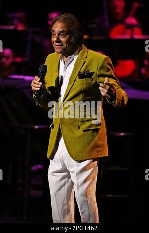 Coral Springs FL, USA, 23/03/2023, Coral Springs FL, USA. 23rd Mar, 2023. Johnny Mathis performs during The Voice Of Romance Tour at Coral Springs Center for the Arts on March 23, 2023 in Coral Springs, Florida. Credit: Mpi04/Media Punch/Alamy Live News Stock Photo