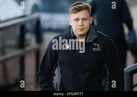 Freddie Lockwood of Newcastle Falcons arrives at Kingston Park for the ...