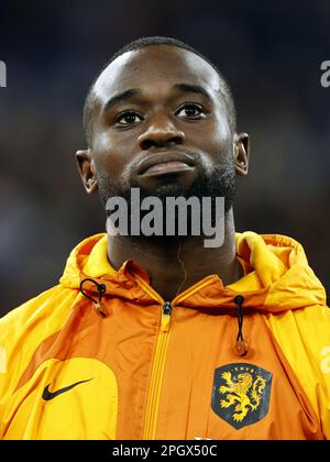 SAINT-DENIS - Lutsharel Geertruida of Holland during the UEFA EURO 2024 qualifying match between France and Netherlands at Stade de France on March 24, 2023 in Saint-Denis, France. ANP MAURICE VAN STONE Stock Photo