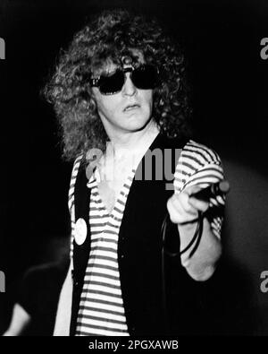 Ian hunter singer hi-res stock photography and images - Alamy