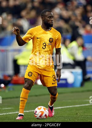 SAINT-DENIS - Lutsharel Geertruida of Holland during the UEFA EURO 2024 qualifying match between France and Netherlands at Stade de France on March 24, 2023 in Saint-Denis, France. ANP MAURICE VAN STONE Stock Photo