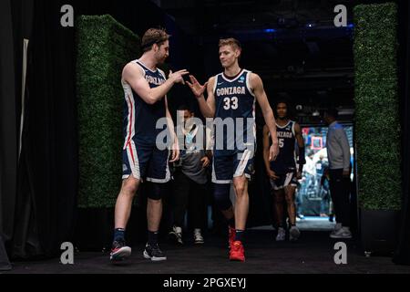 Gonzaga Bulldogs forward Drew Timme (2) celebrates with Ben Gregg after a NCAA men’s basketball tournament game against the UCLA Bruins, Monday, March Stock Photo