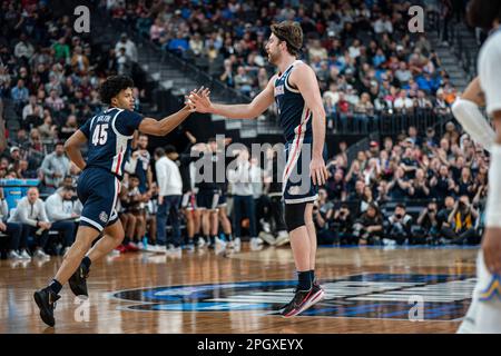 Gonzaga Bulldogs forward Drew Timme (2) celebrates with guard Rasir Bolton (45) during a NCAA men’s basketball tournament game against the UCLA Bruins Stock Photo