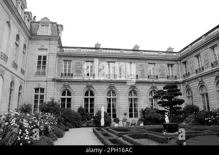 The garden of the palace of Elysées, the residence of french presidents, may 2014 31th Stock Photo