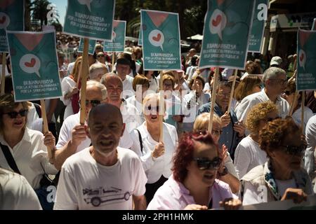 Candidates during the auditions for Operación Triunfo 'OT' 2023 in the  capital. On September 11, 2023 in Malaga, (Andalusia, Spain). Thousands of  people gathered today at La Caja Blanca, in Teatinos, to