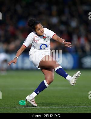 England's Lagi Tuima converts during the TikTok Women's Six Nations match at Kingston Park, Newcastle-upon-Tyne. Picture date: Saturday March 25, 2023. Stock Photo