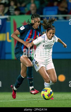 Sant Joan Despí, Spain, 25, March, 2023.  Spanish Liga F: FC Barcelona v Real Madrid CF.  (17) Salma Paralluelo vies with (02) K. Robles  Credit: Joan G/Alamy Live News Stock Photo