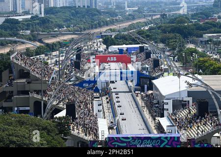 Sao Paulo, Brazil. 25th Mar, 2022. The Strokes during Lollapalooza Brasil  2022 music festival at Autódromo Interlagos in São Paulo this Friday, March  25 Credit: Brazil Photo Press/Alamy Live News Stock Photo - Alamy