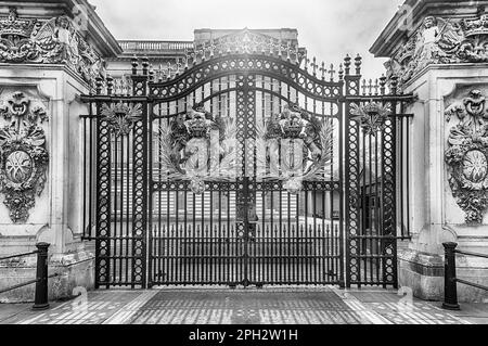 Gate with gilded ornaments in Buckingham Palace, one of the main tourist attractions in London, England, UK Stock Photo