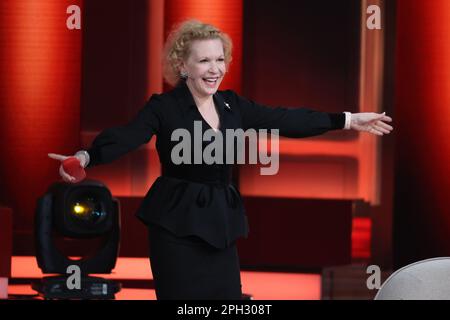 Berlin, Germany. 25th Mar, 2023. The actress Sunnyi Melles in the ARD show 'Verstehen Sie Spaß'. The show is broadcast live. Credit: Jörg Carstensen/dpa/Alamy Live News Stock Photo